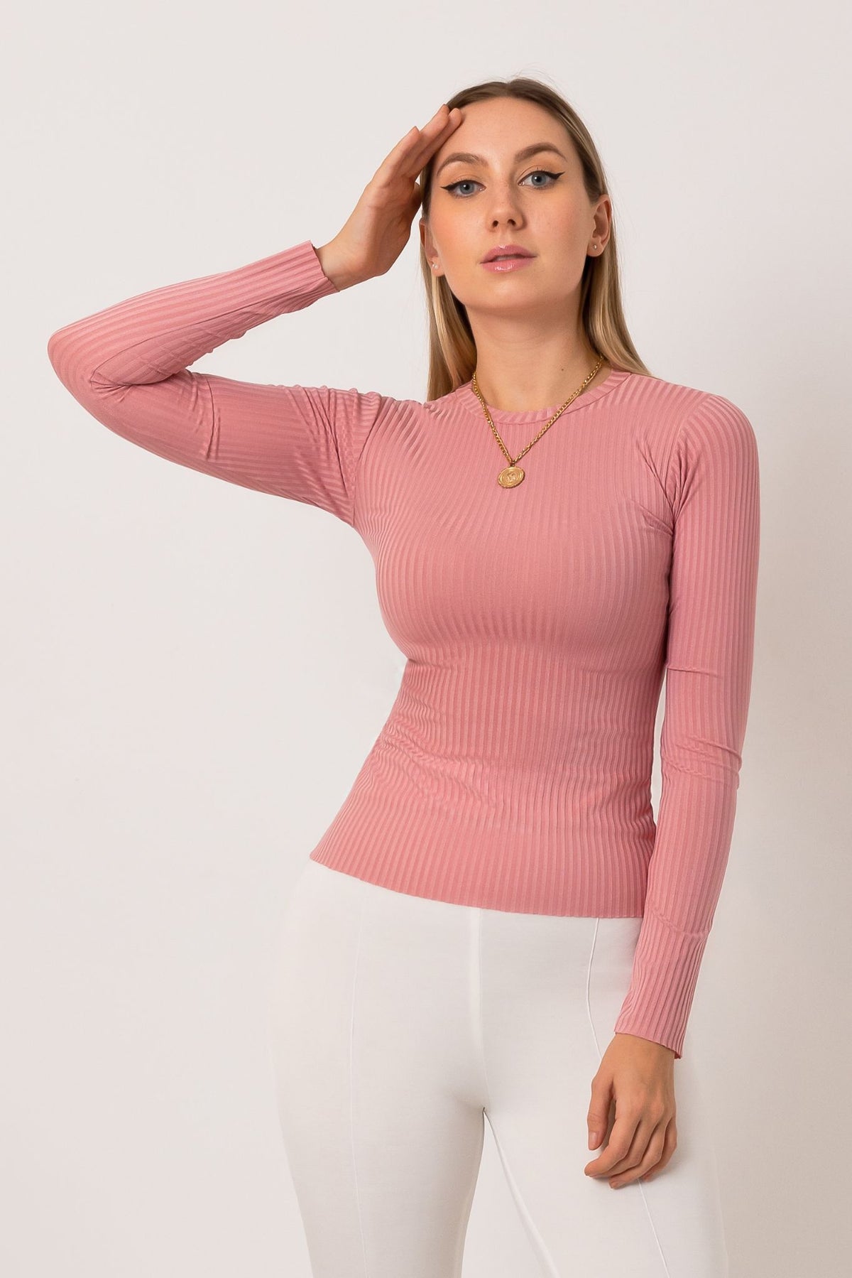 Light knit basic